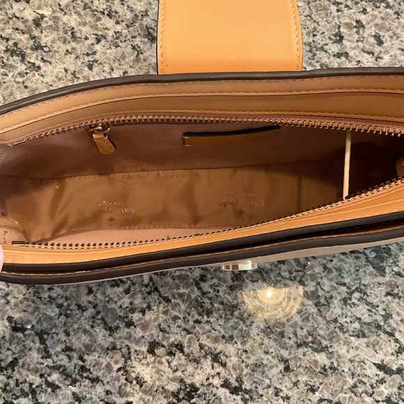 Kate Spade Reegan Small Shoulder Bag - Picture 5 of 8